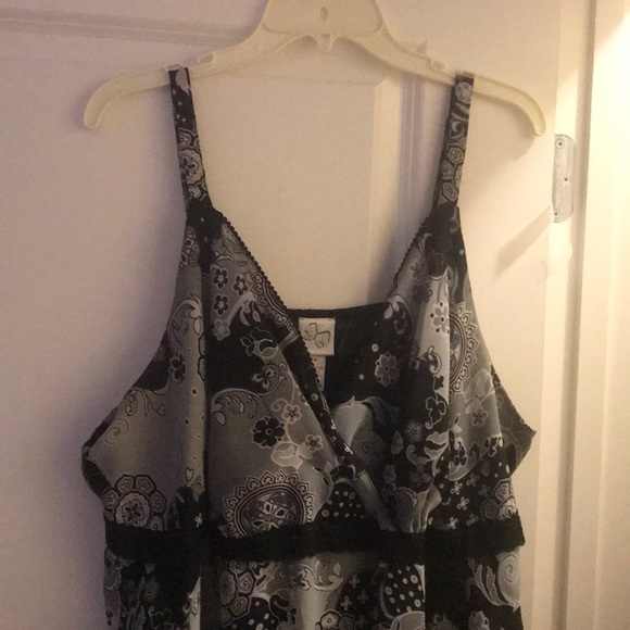 Tank Top - Picture 2 of 7